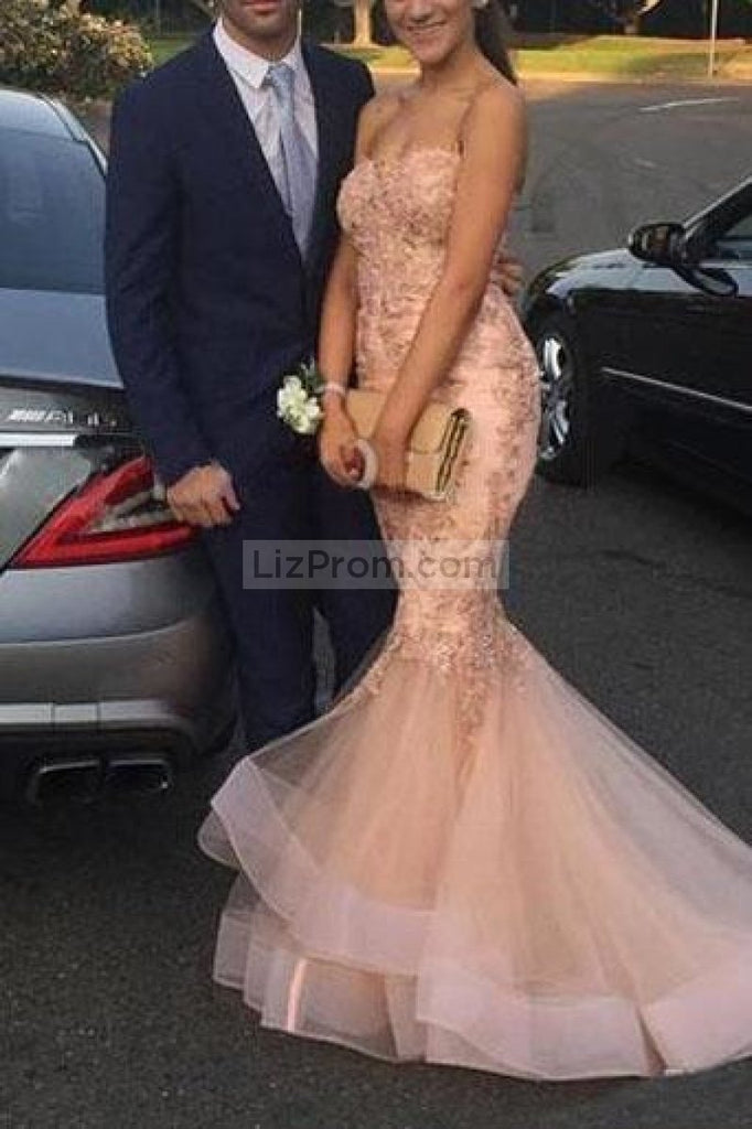 Chic Mermaid Organza Strapless Sweetheart Applique Prom Gown Dresses