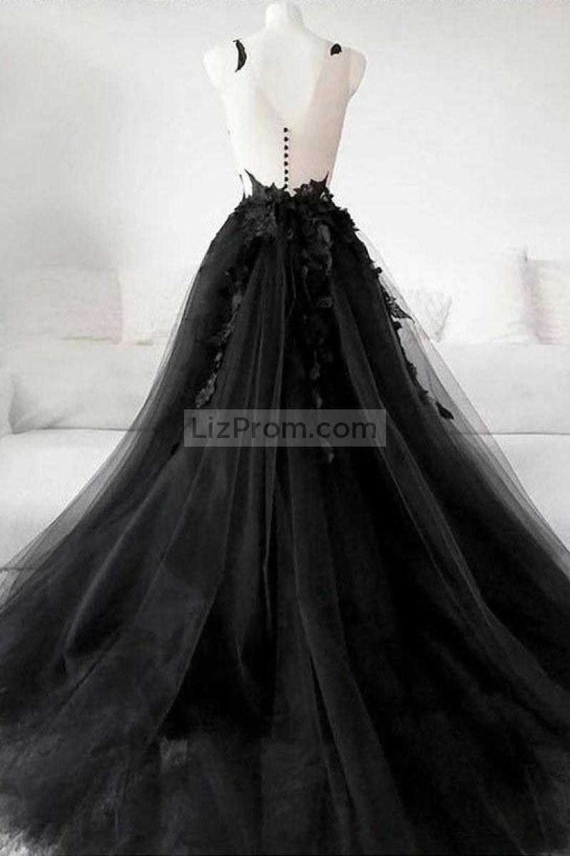 Black Applique V-Neck Spaghetti Straps Princess Prom Ball Gown Dresses
