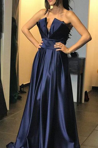 Glamorous Dark Navy A-Line Strapless V-neck Prom Evening Dress